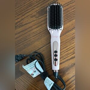 Lange Ceramic Straightening Brush